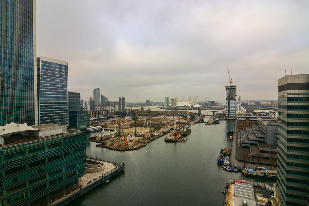 לונדון Canary Wharf - Corporate River View Apartments מראה חיצוני תמונה