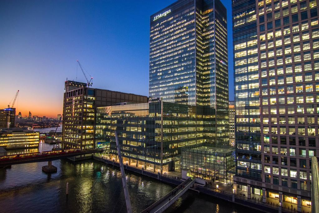 לונדון Canary Wharf - Corporate River View Apartments מראה חיצוני תמונה