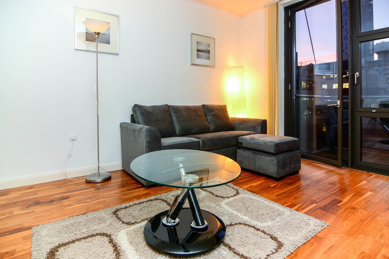 לונדון Canary Wharf - Corporate River View Apartments מראה חיצוני תמונה