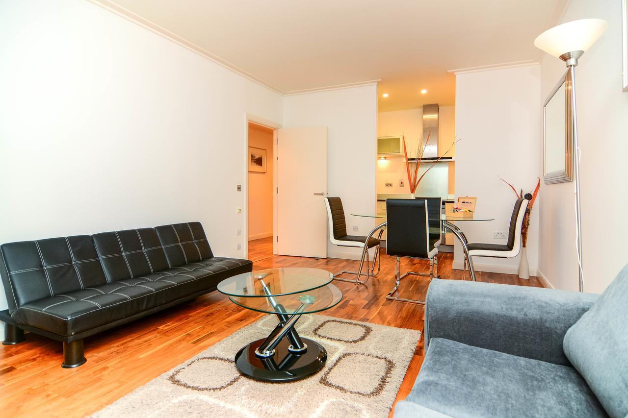לונדון Canary Wharf - Corporate River View Apartments מראה חיצוני תמונה