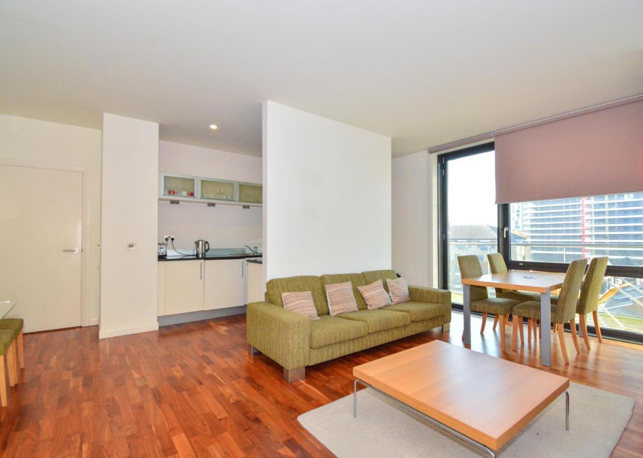 לונדון Canary Wharf - Corporate River View Apartments מראה חיצוני תמונה