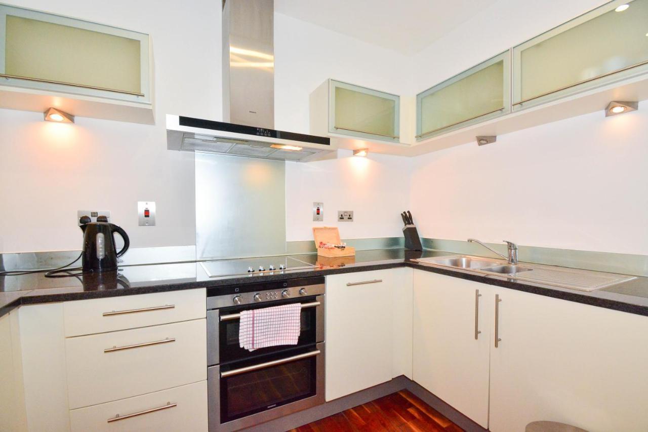 לונדון Canary Wharf - Corporate River View Apartments מראה חיצוני תמונה